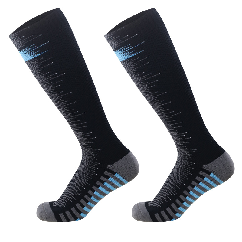 جوارب مقاومة للماء للمشي لمساف - مراجعة Outdoor Sport Gear وسعره